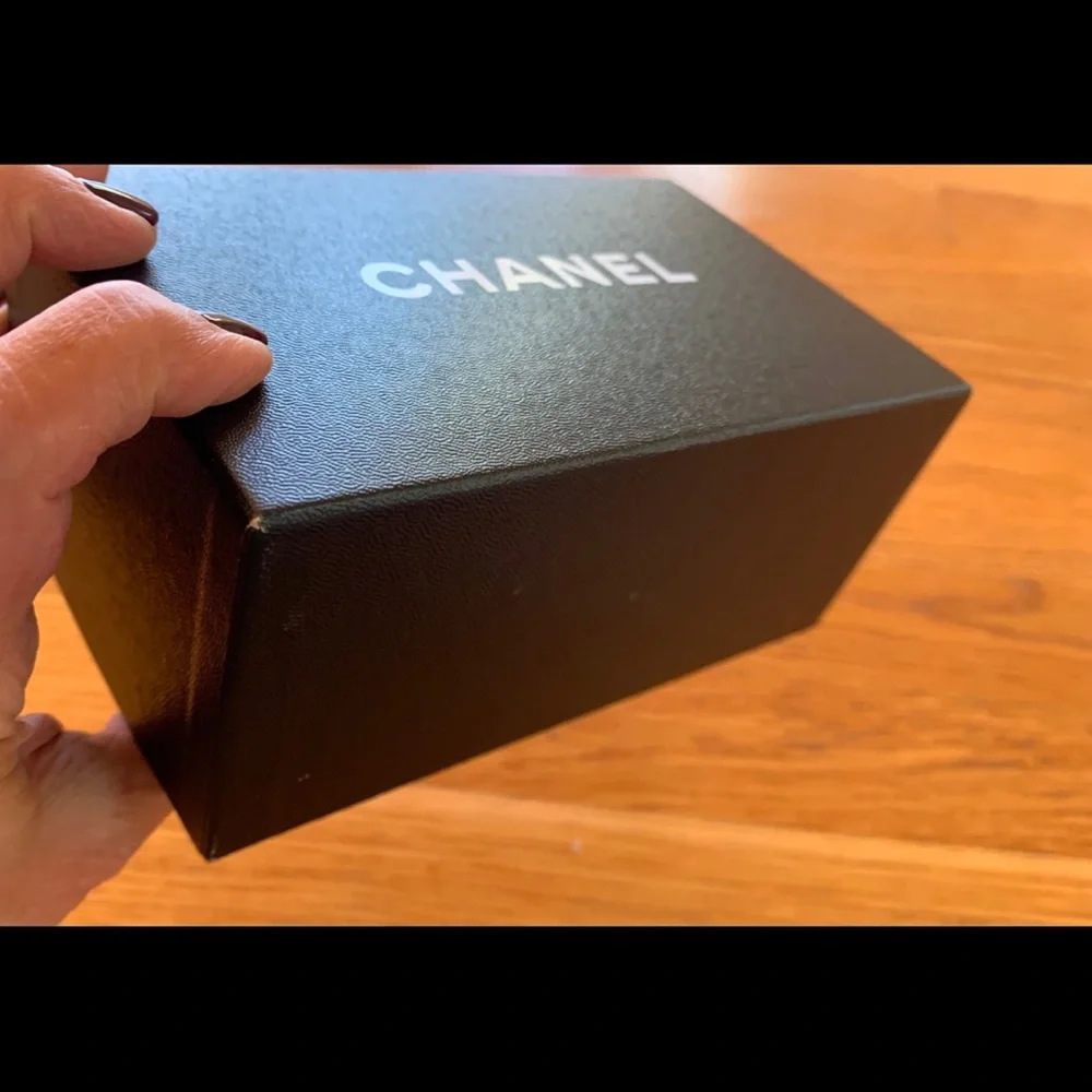 Authentic CHANEL Black White Gift Empty Sunglass Box 7”×4”×3”